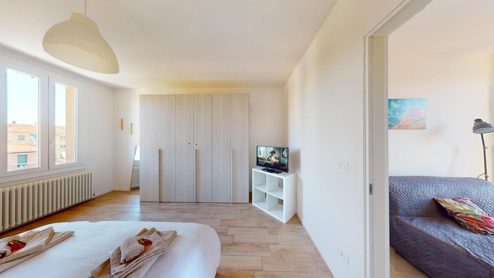 Appartamento Accogliente Con Vista San Luca Bologna Bagian luar foto