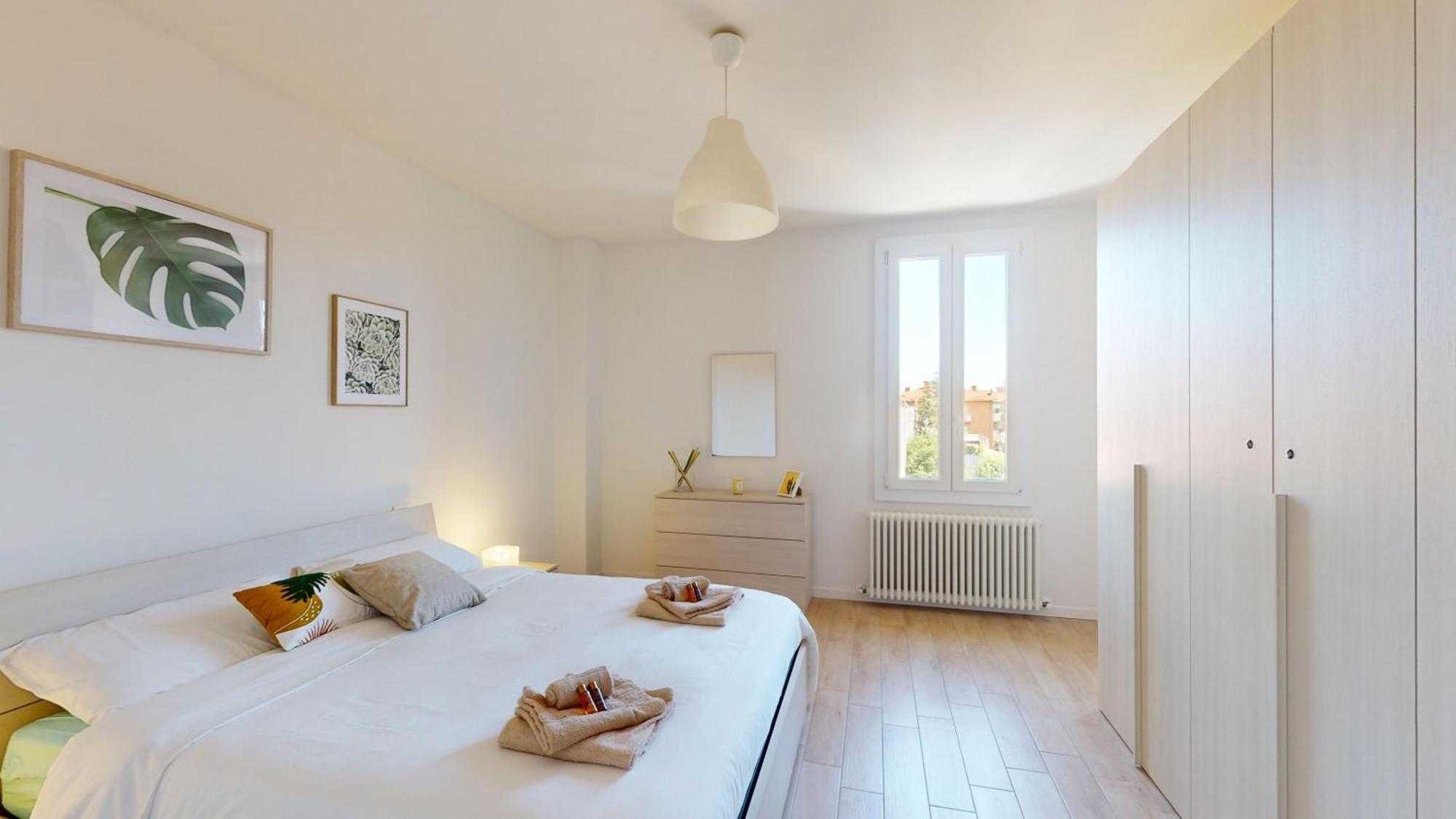 Appartamento Accogliente Con Vista San Luca Bologna Bagian luar foto
